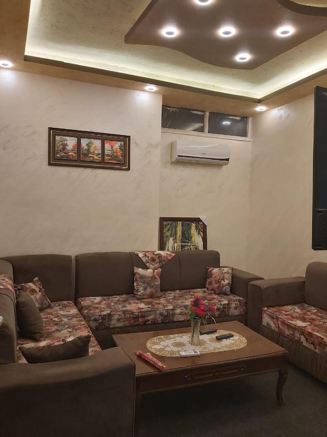 Jarajreh Apartments/ Hotel Al Al Karak Eksteriør billede